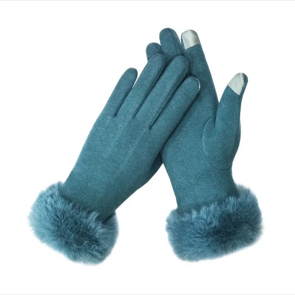Luxurious Fur Cuff Blue-Green Thermal Touchscreen Gloves - Picture 1 of 1